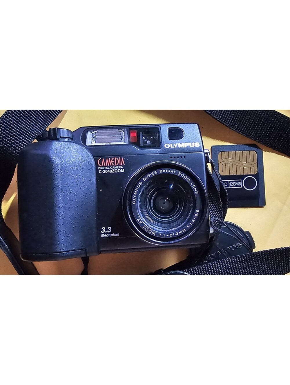 Olympus Camedia C-3040 Zoom 3.3MP Digital Camera w/ Strap & 128 Mb Card Untested